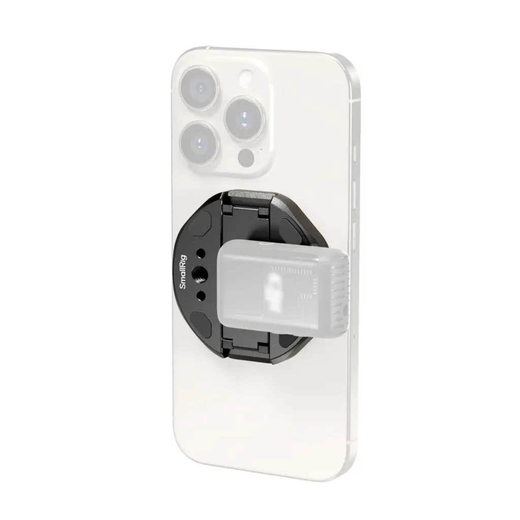  Soporte magnético de SmallRig de aspecto simple pero eficaz. Sus dos pinzas permiten sujetar un ssd o un powerbank. Pero cuenta con la peculiaridad de que tamién  se puede atornillar, de esta forma el soporte sirve para sujetar un Iphone en un trípode o en cualquier sistema compatible.